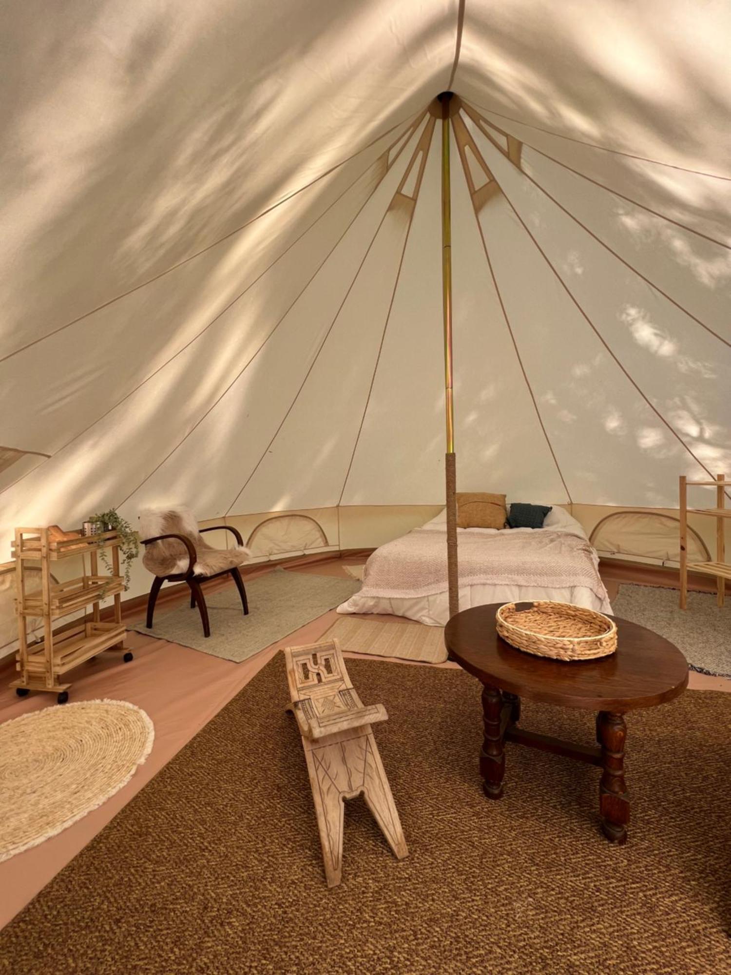 Tente Lodge En Pleine Nature Sumène المظهر الخارجي الصورة