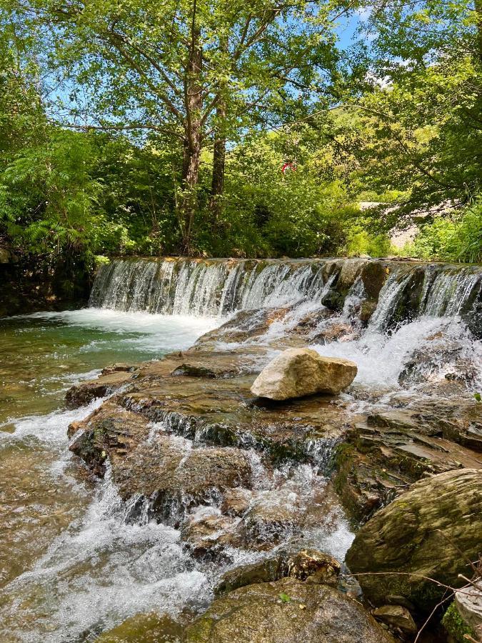 Tente Lodge En Pleine Nature Sumène المظهر الخارجي الصورة