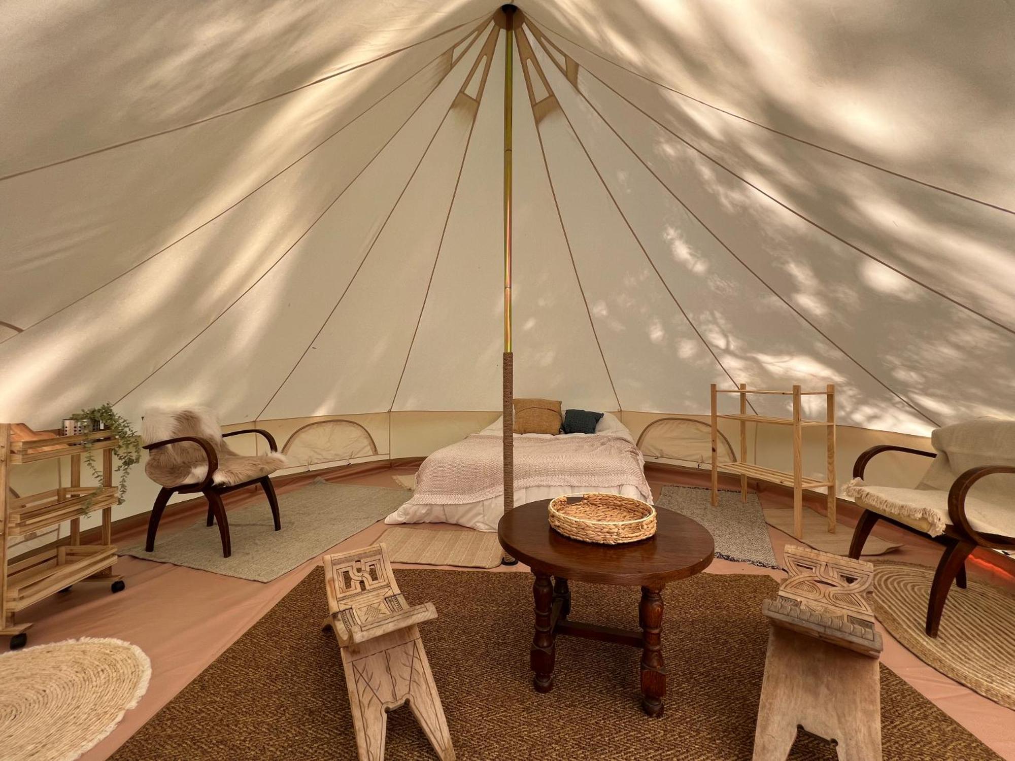 Tente Lodge En Pleine Nature Sumène المظهر الخارجي الصورة